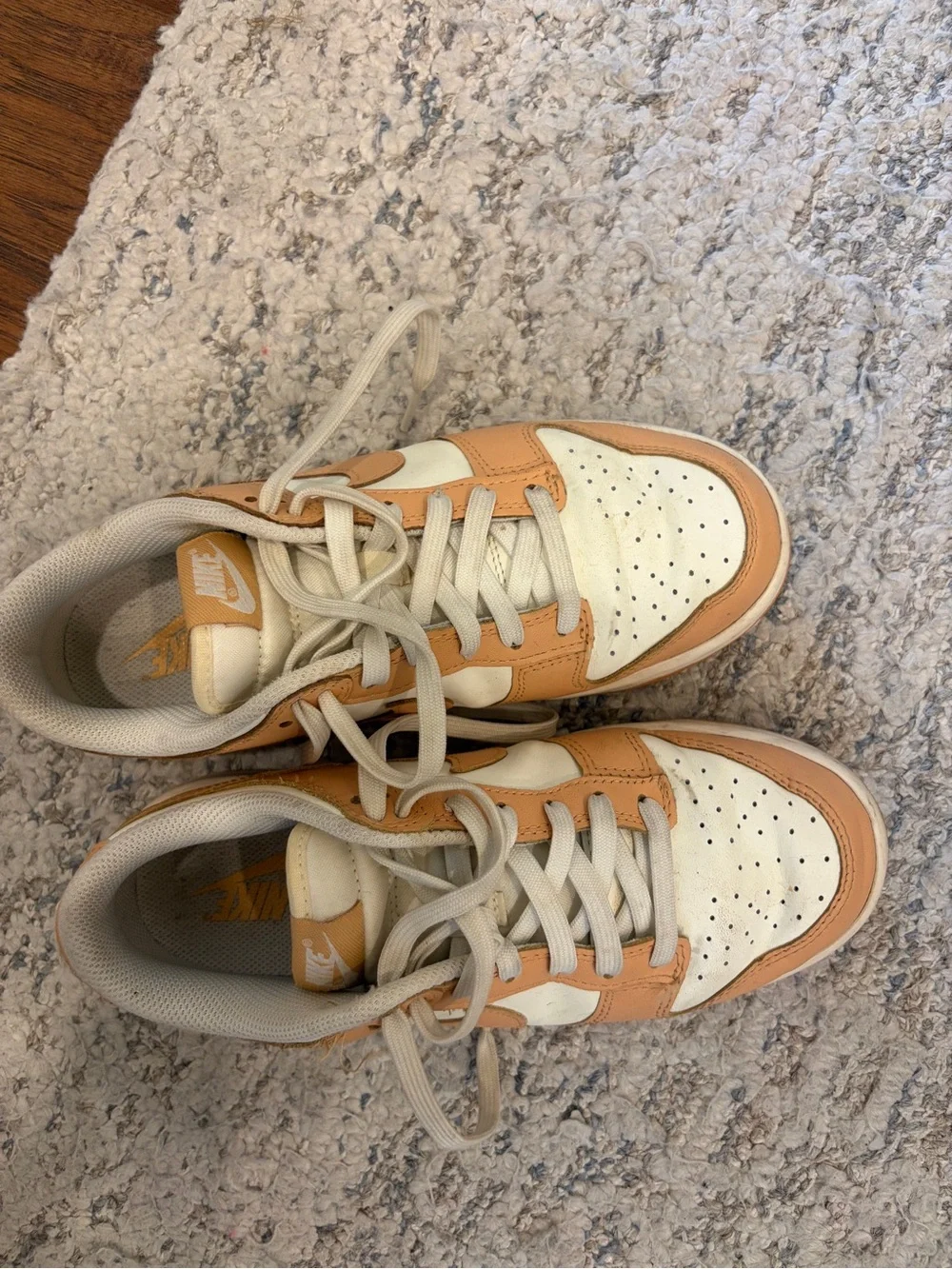 Nike classic low